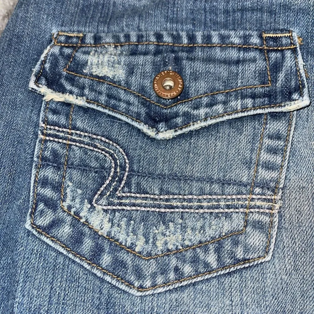 American Eagle Hi-Rise Mini Skirt Denim Distressed Size 6 Raw Hem Length 17”